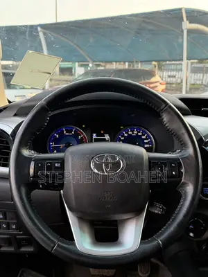 Toyota Hilux 2018 Black