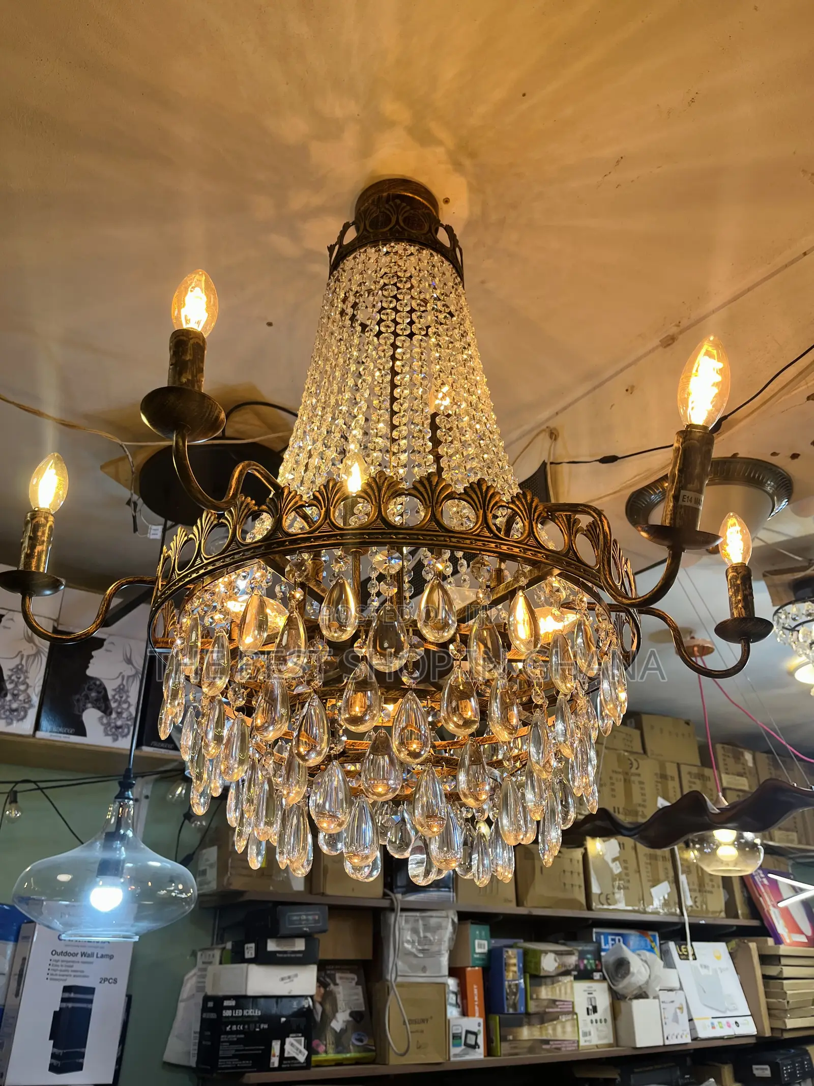 Uk Antique Ceiling Light With Unique Features