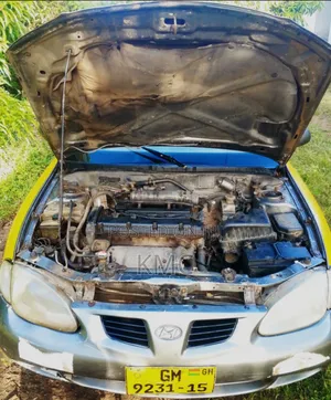 Hyundai Elantra GT 2002 Silver