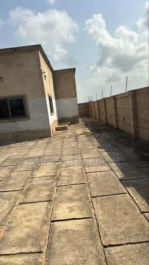 3bdrm House in Kasoa for sale