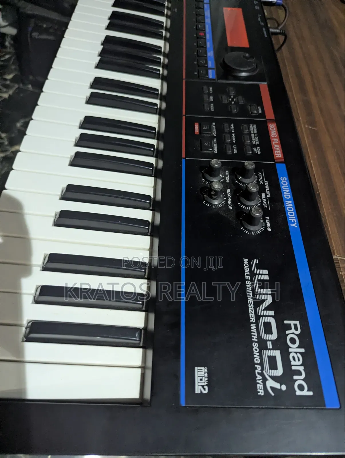 Roland Juno Di