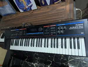 Roland Juno Di