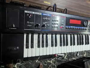 Roland Juno Di