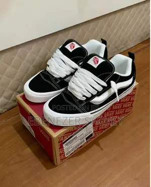 Vans Knu Skool