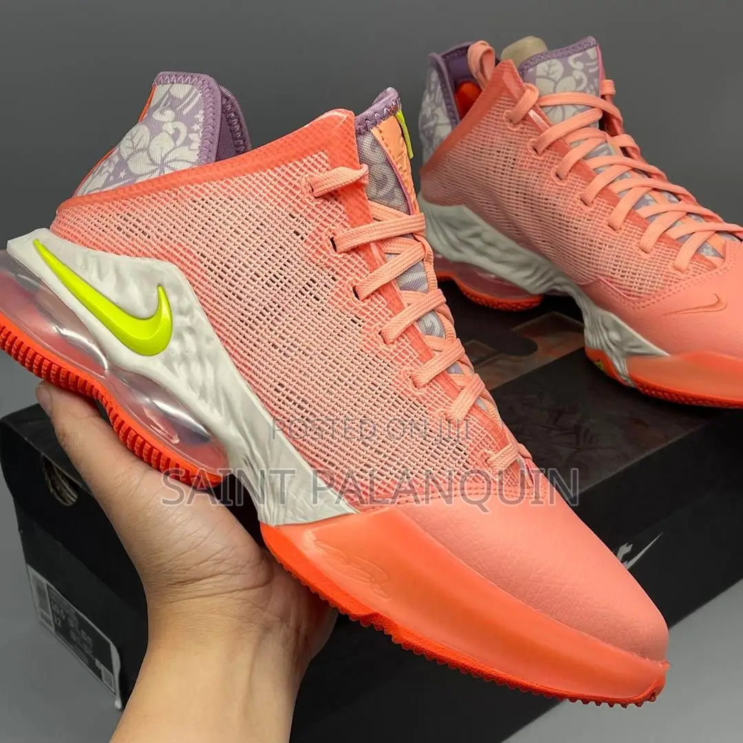 Lebron 19 Low Basketball Sneakers