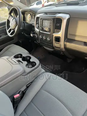 Dodge RAM 1500 5.7 Petrol RWD 2017 Silver