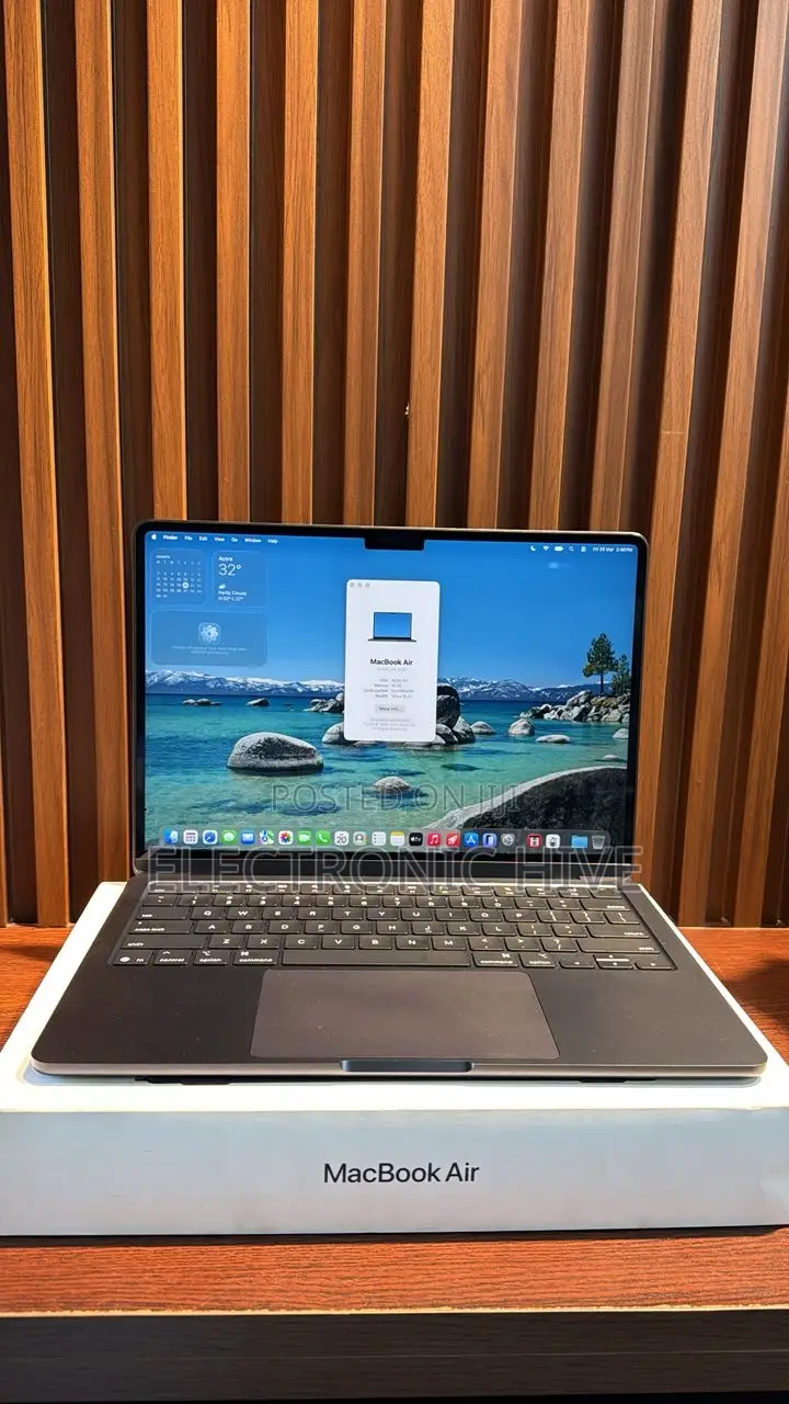 Laptop Apple MacBook Air 2025 M4 13-inch 16GB Apple M4 SSD 512GB