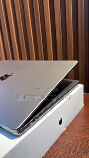 Laptop Apple MacBook Pro 2020 M1 32GB Apple M1 SSD 512GB