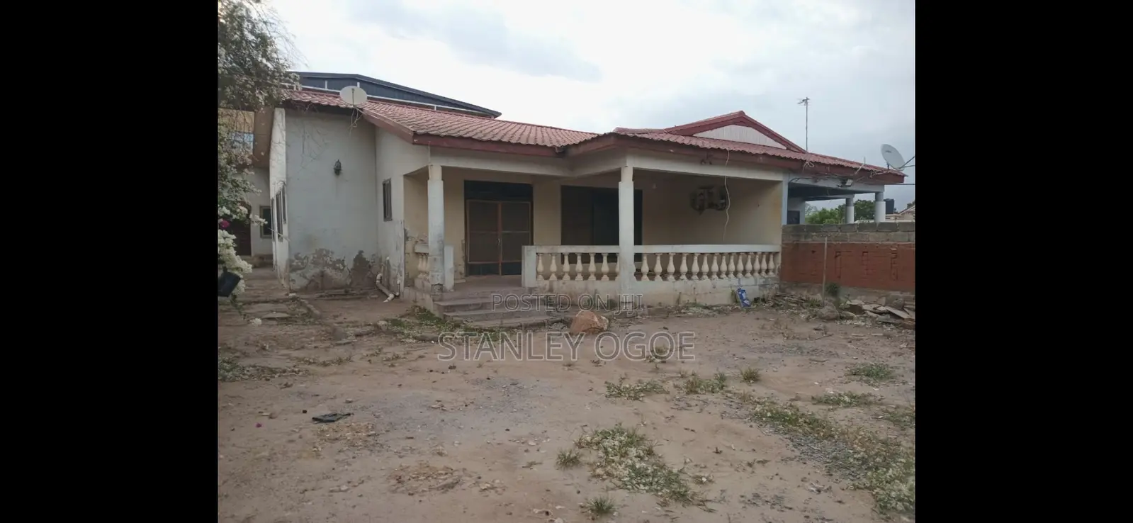 7bdrm House in Victor Kennefe, Lashibi for sale