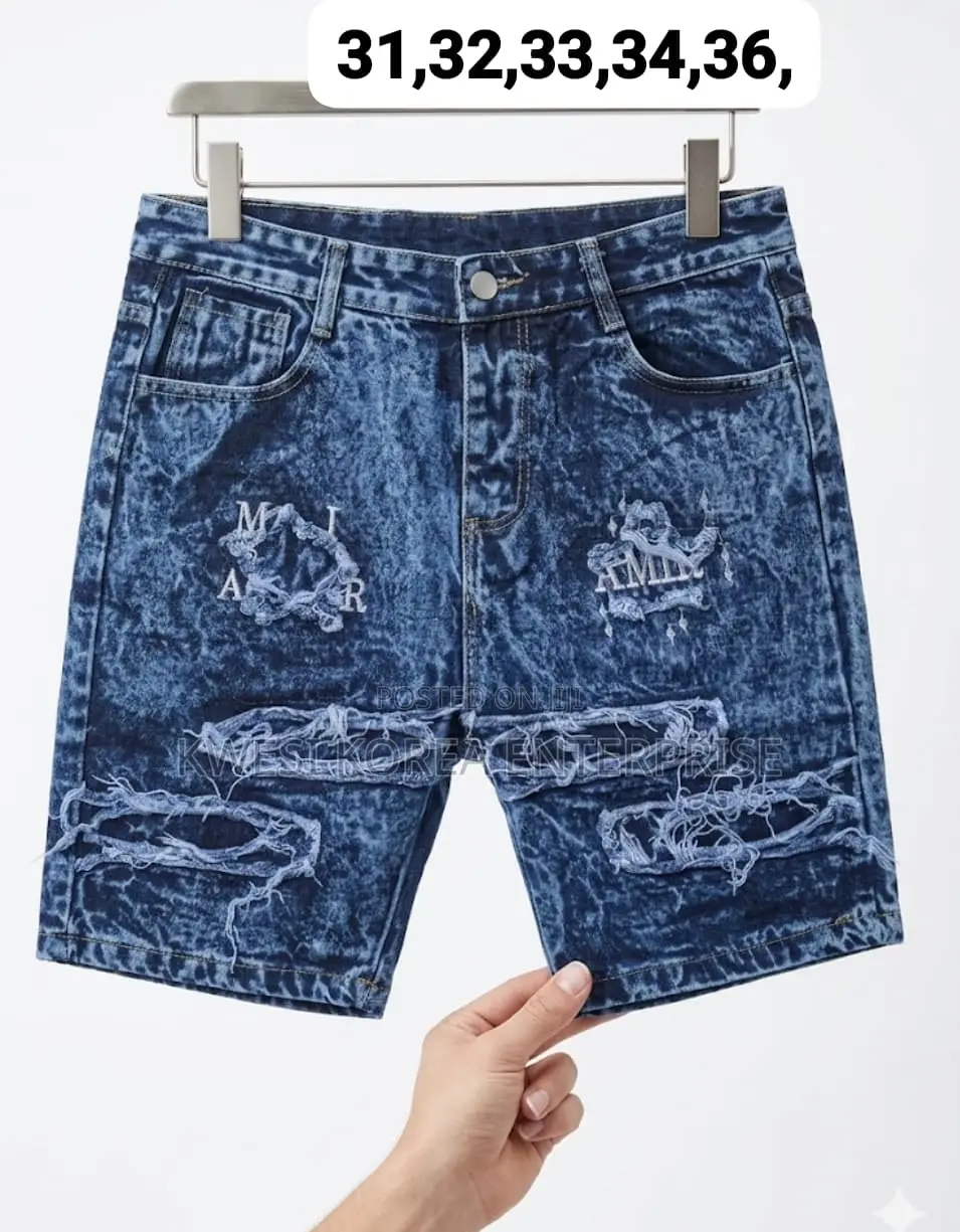 Short Jeans