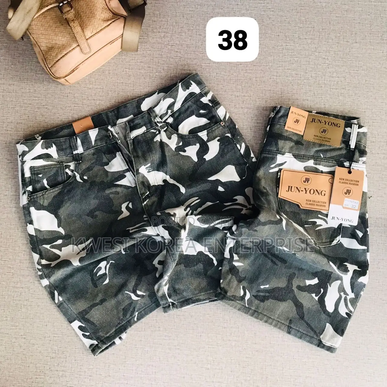 Short Jeans