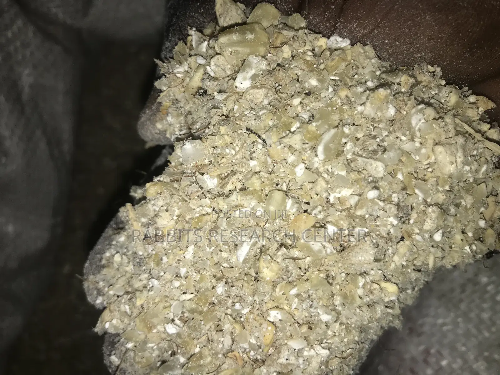 Mashed White Maize for Your Animal Feed (50kg)