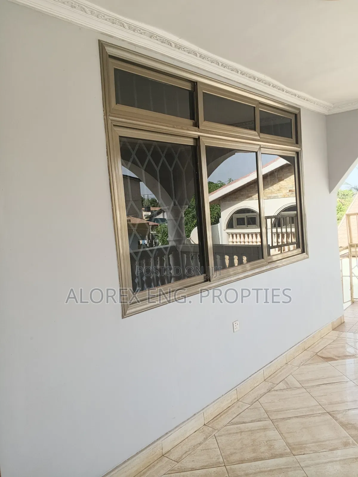 3bdrm Apartment in Housing Down for rent