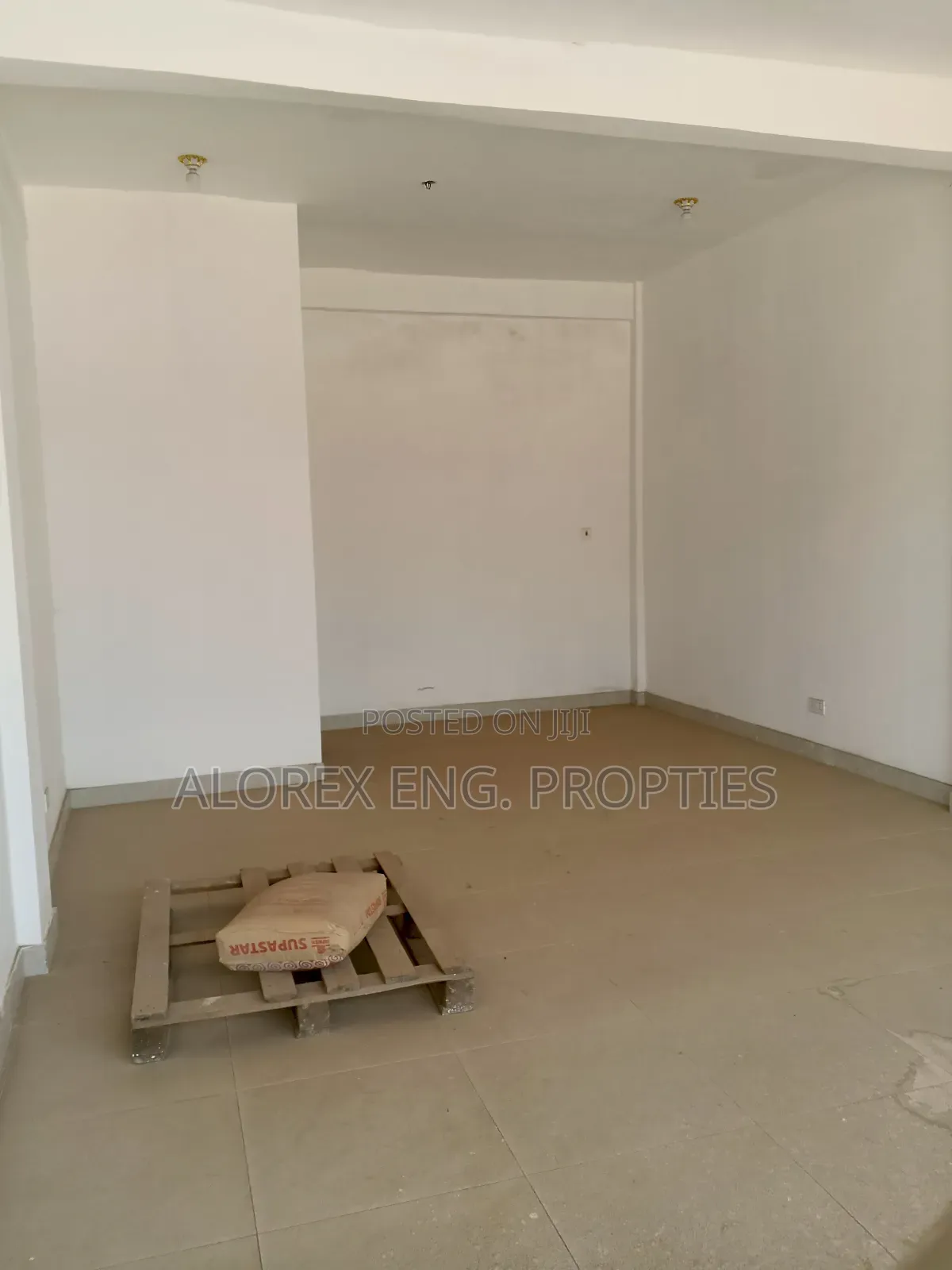 Shop for Rent at Oyarifa