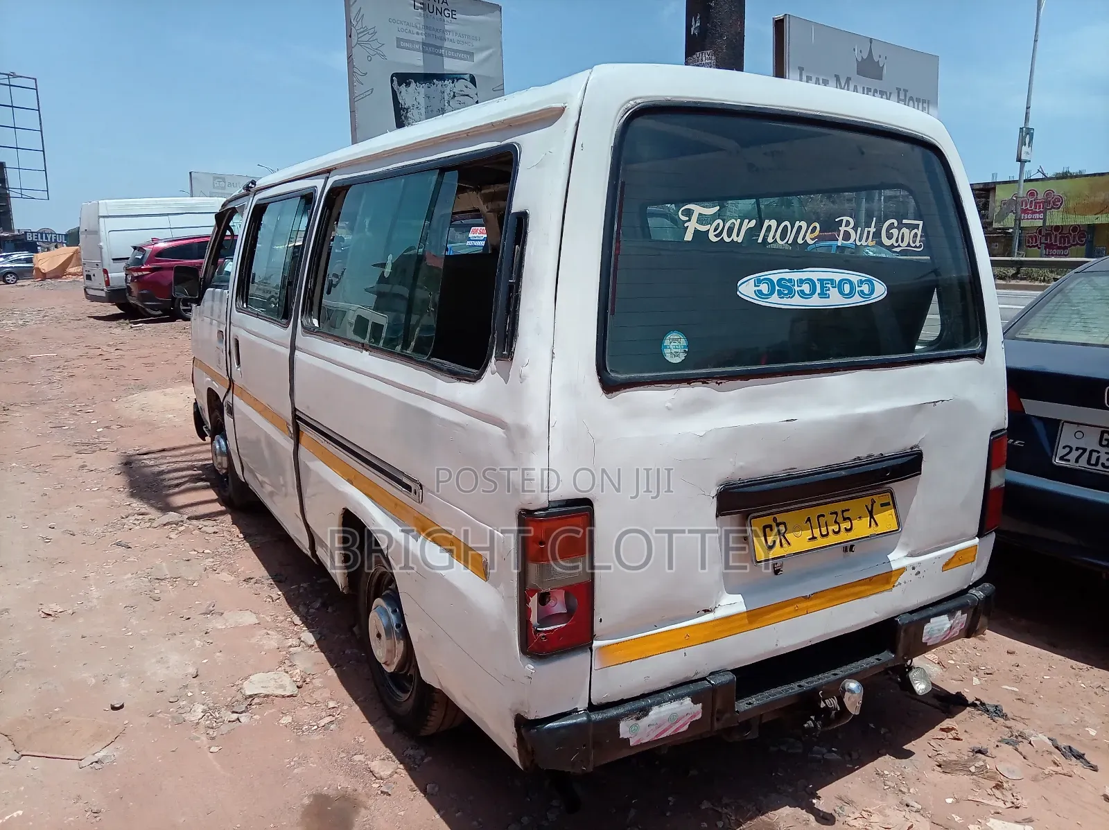 Nissan Caravan (Urvan) 1998 White