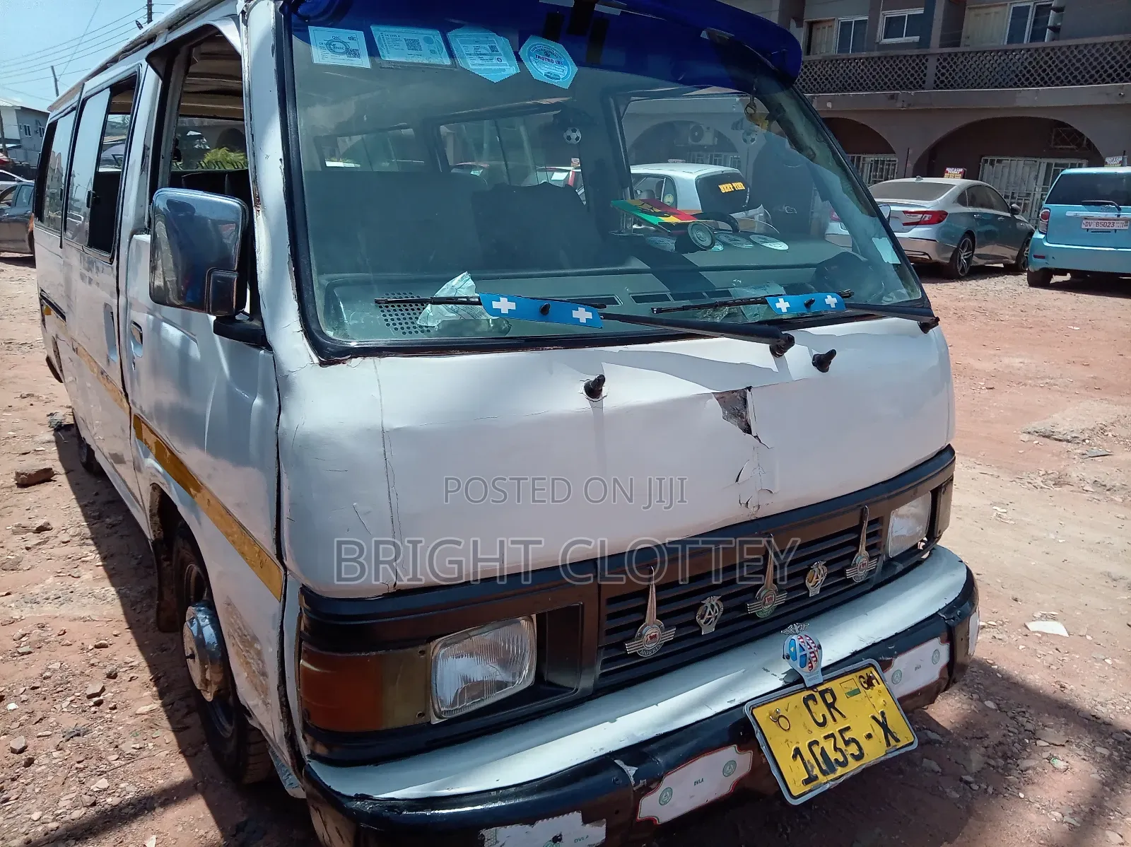 Nissan Caravan (Urvan) 1998 White
