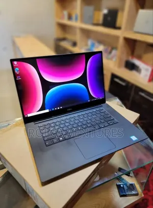 Laptop Dell Precision 5520 16GB Intel Core i7 SSD 256GB