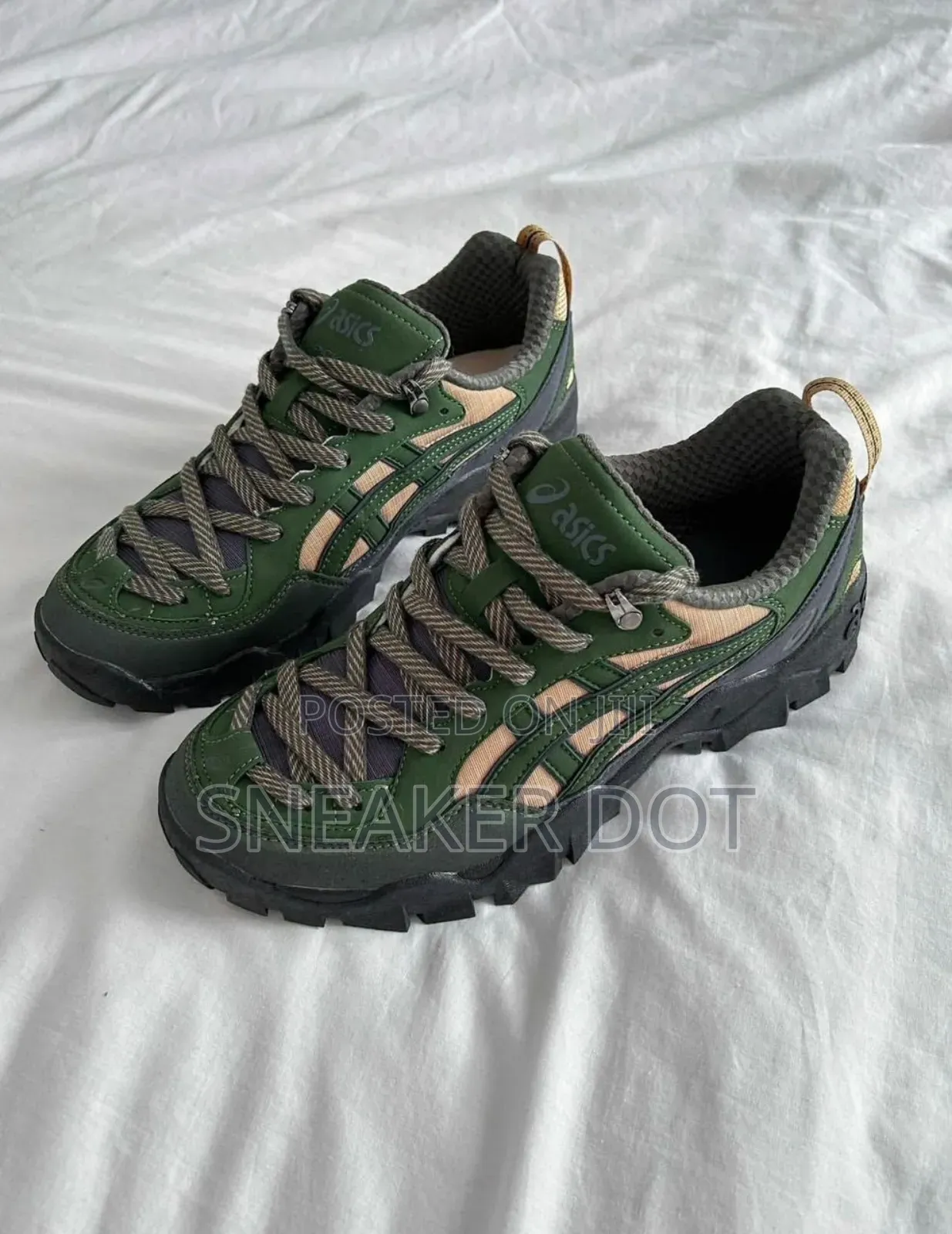 Asics Modern Safari