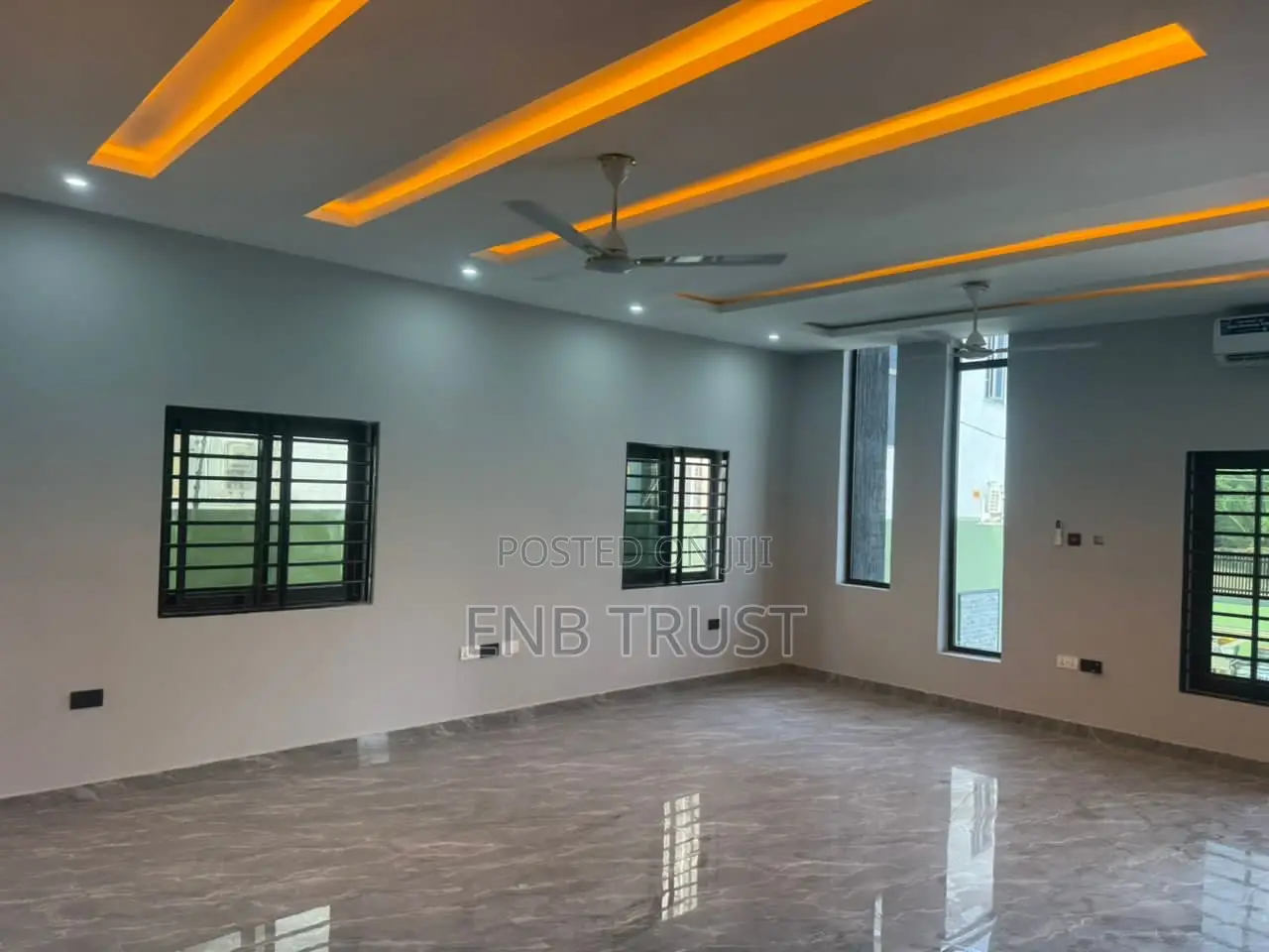 4bdrm Duplex in Tantra Hills, Unity Closed for sale
