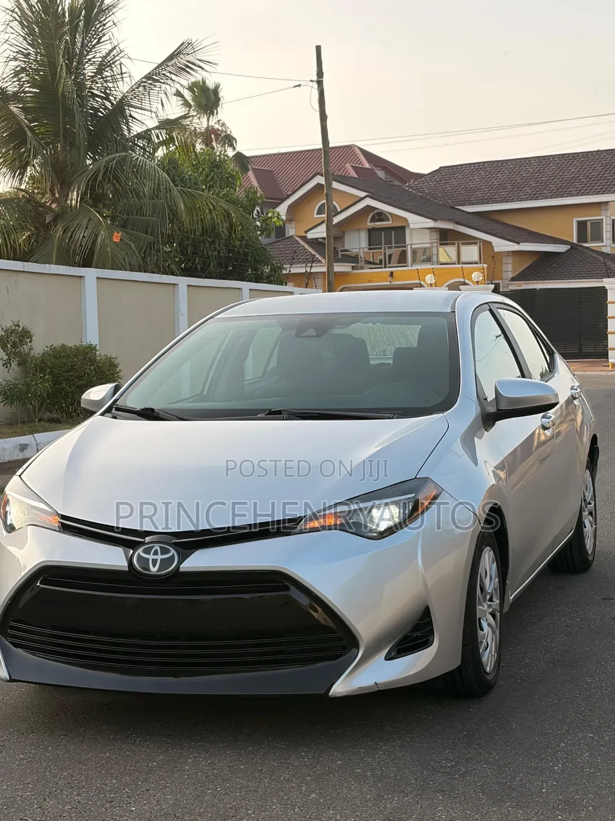 Toyota Corolla 2018 Silver