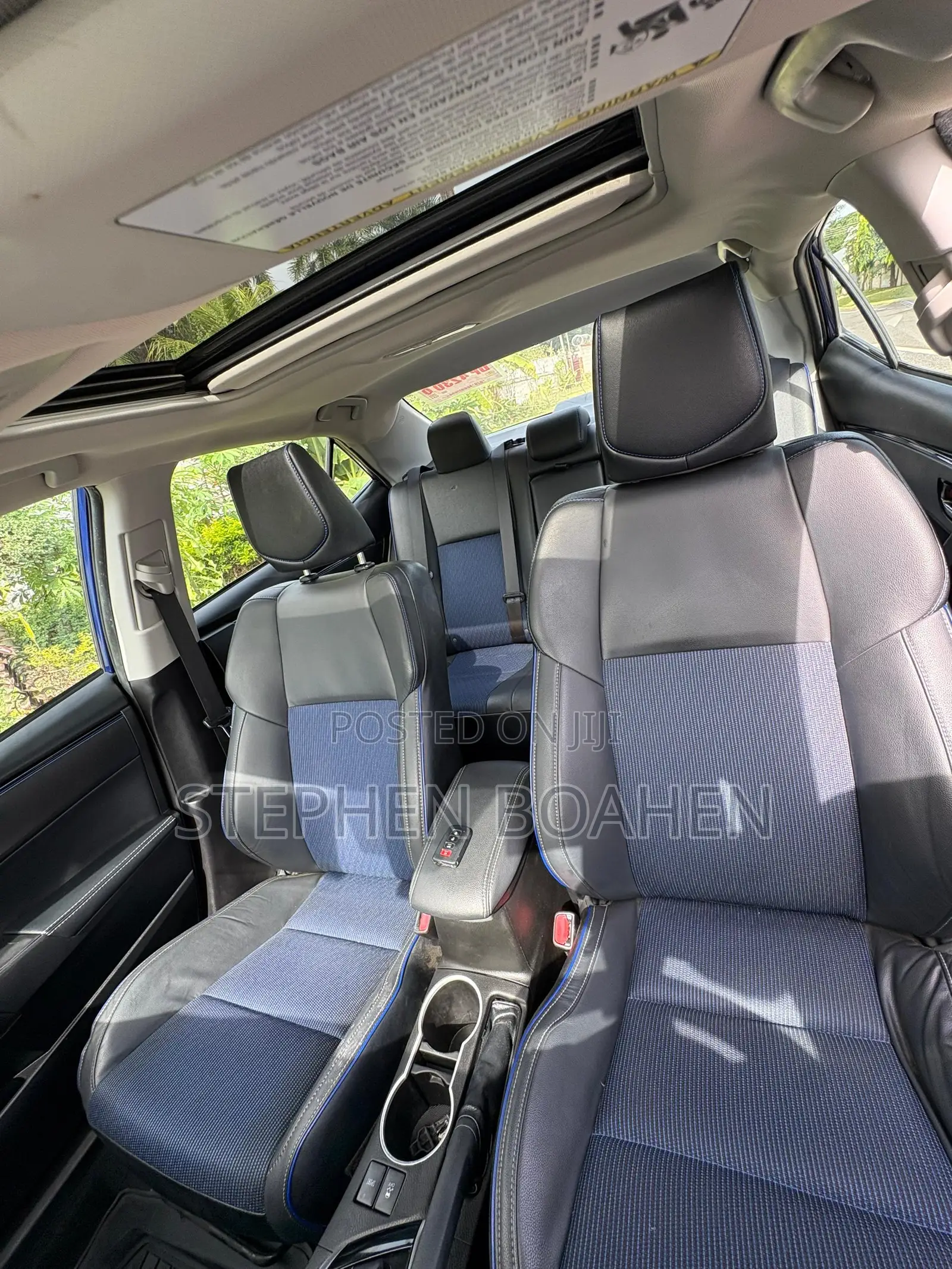Toyota Corolla SE (1.8L 4cyl 6M) 2019 Blue