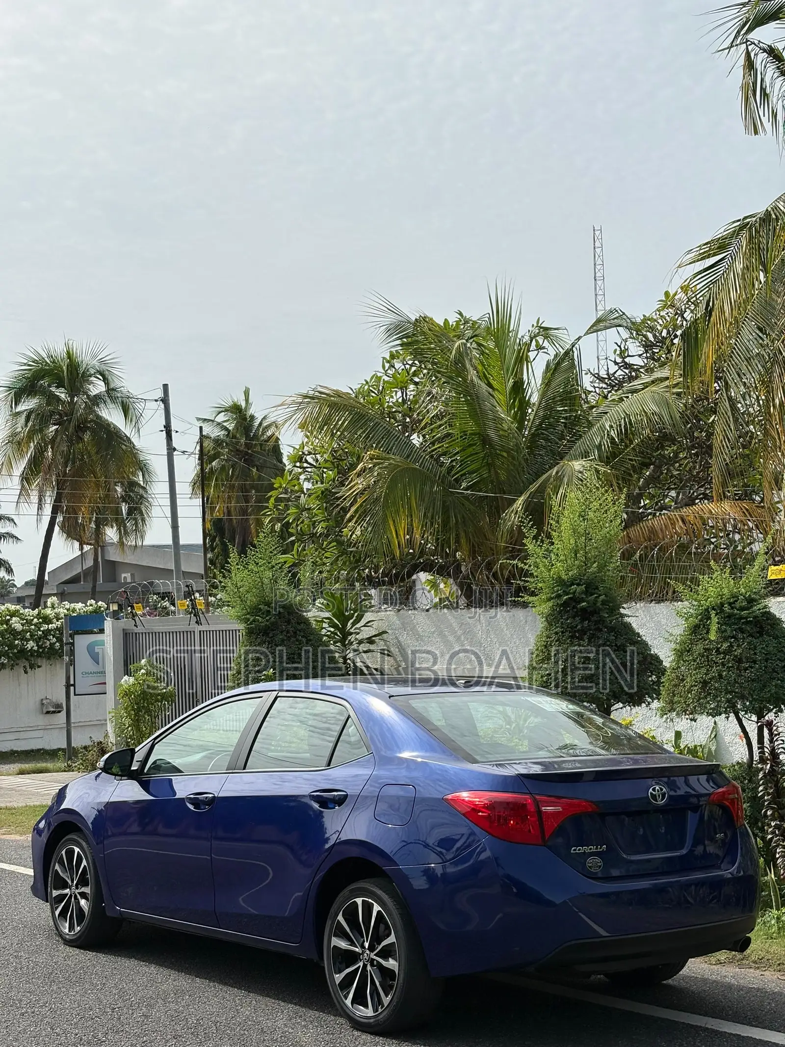 Toyota Corolla SE (1.8L 4cyl 6M) 2019 Blue