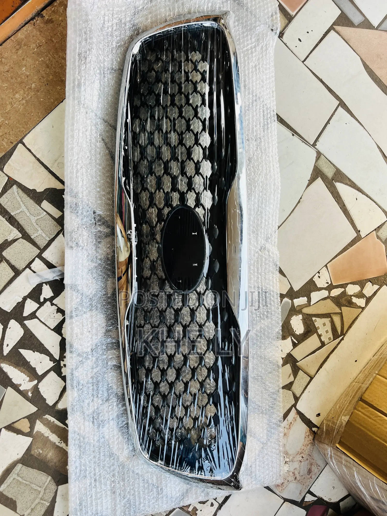 Sorento 2016-2017 Top Grille