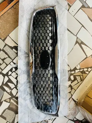 Sorento 2016-2017 Top Grille