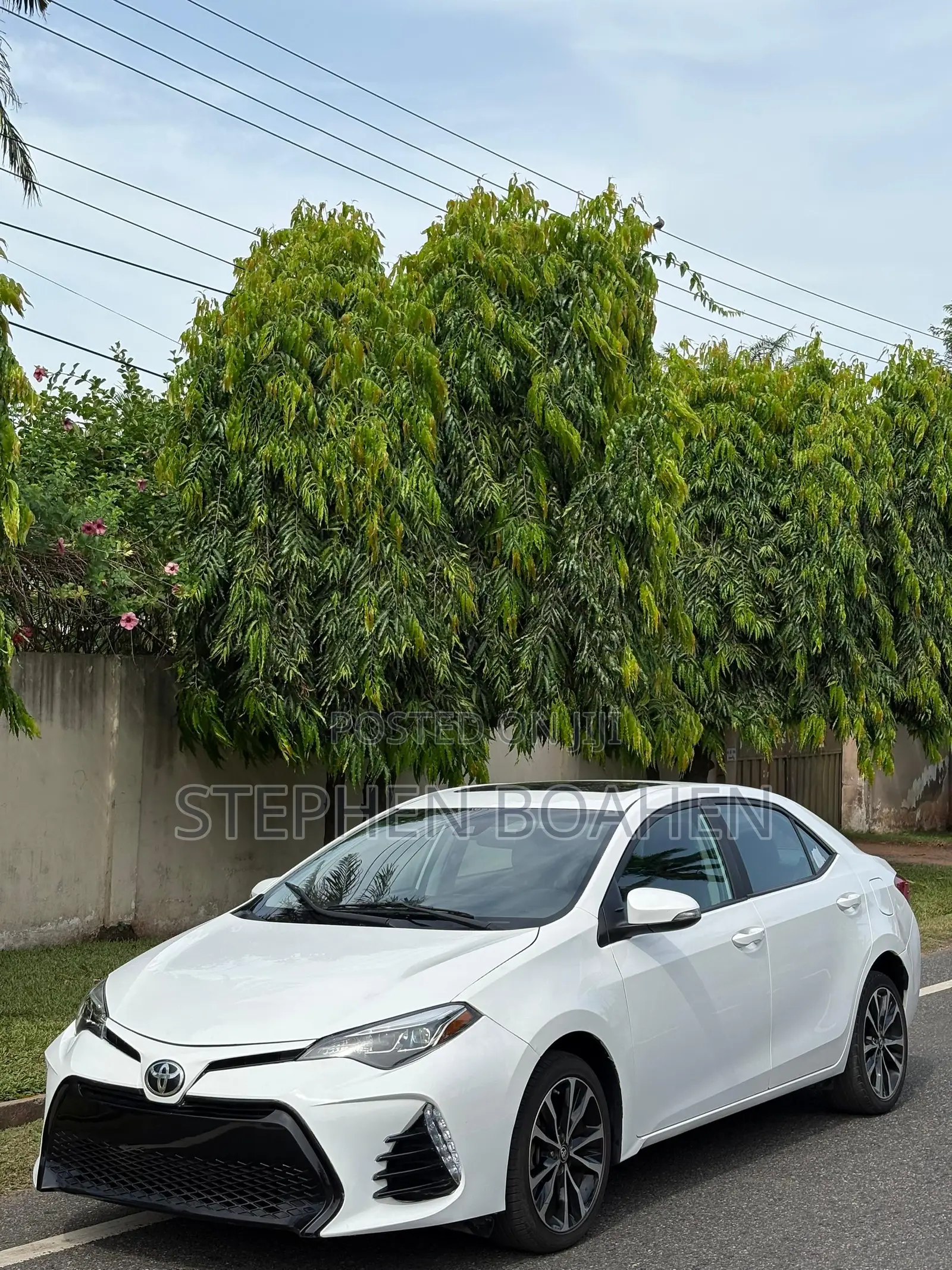 Toyota Corolla SE (1.8L 4cyl 6M) 2018 White