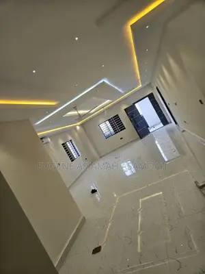 4bdrm House in Cullands Ghana, Obuasi Municipal for sale