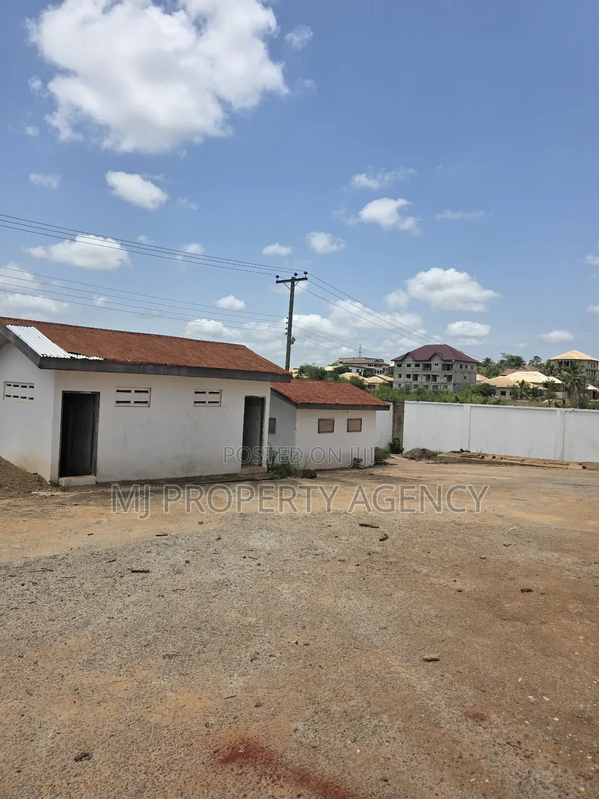 2,400 SQM Warehouse With Offices at Kumasi
