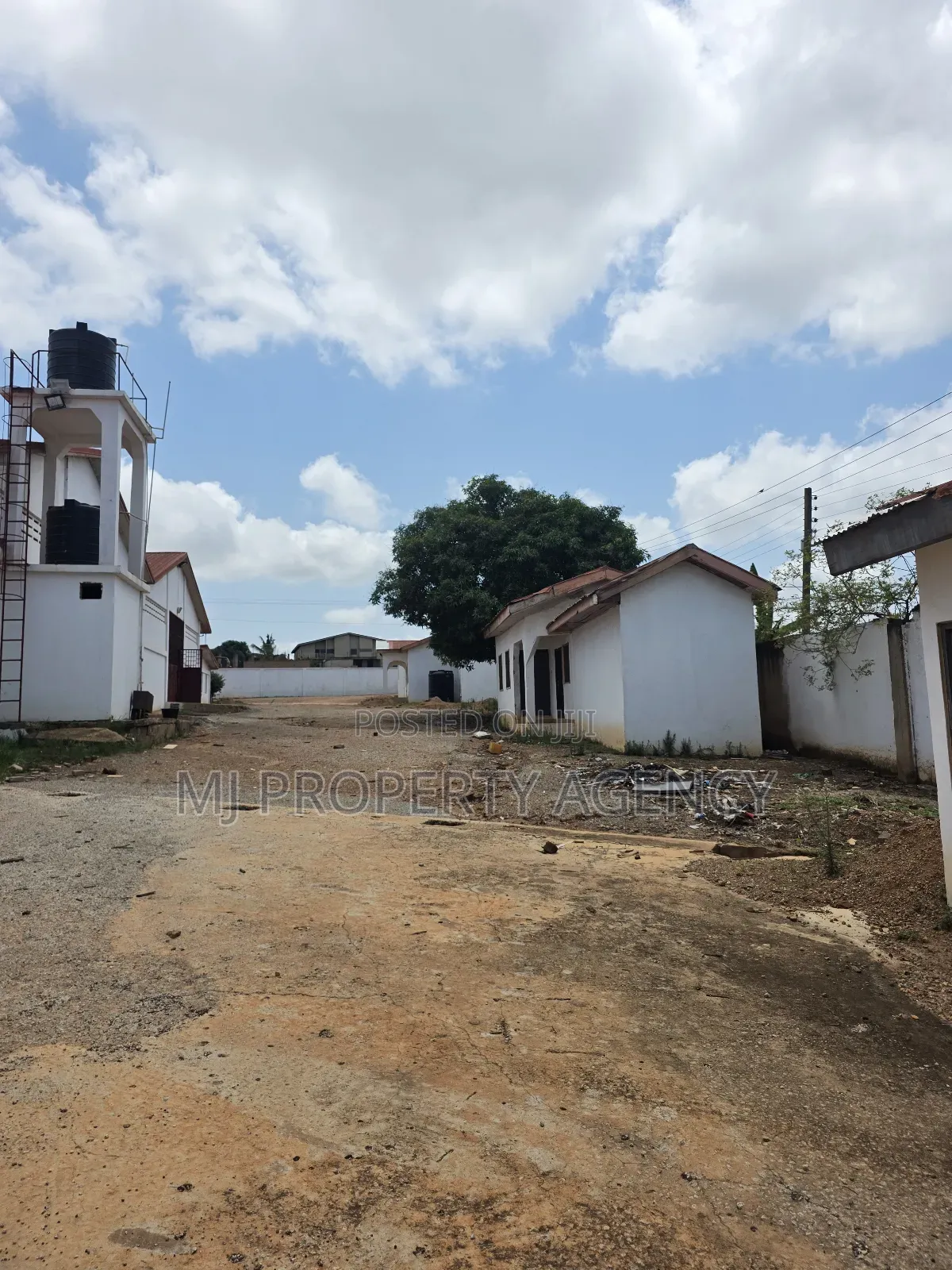 2,400 SQM Warehouse With Offices at Kumasi