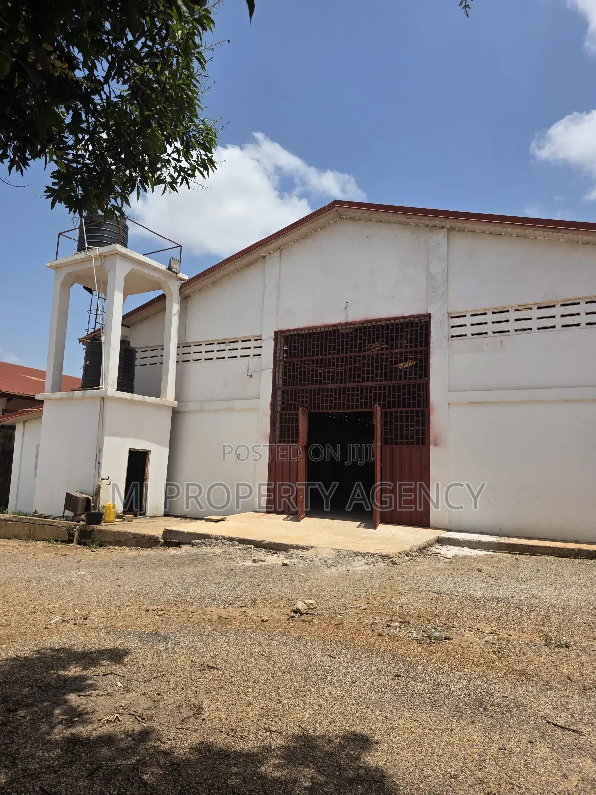 2,400 SQM Warehouse With Offices at Kumasi