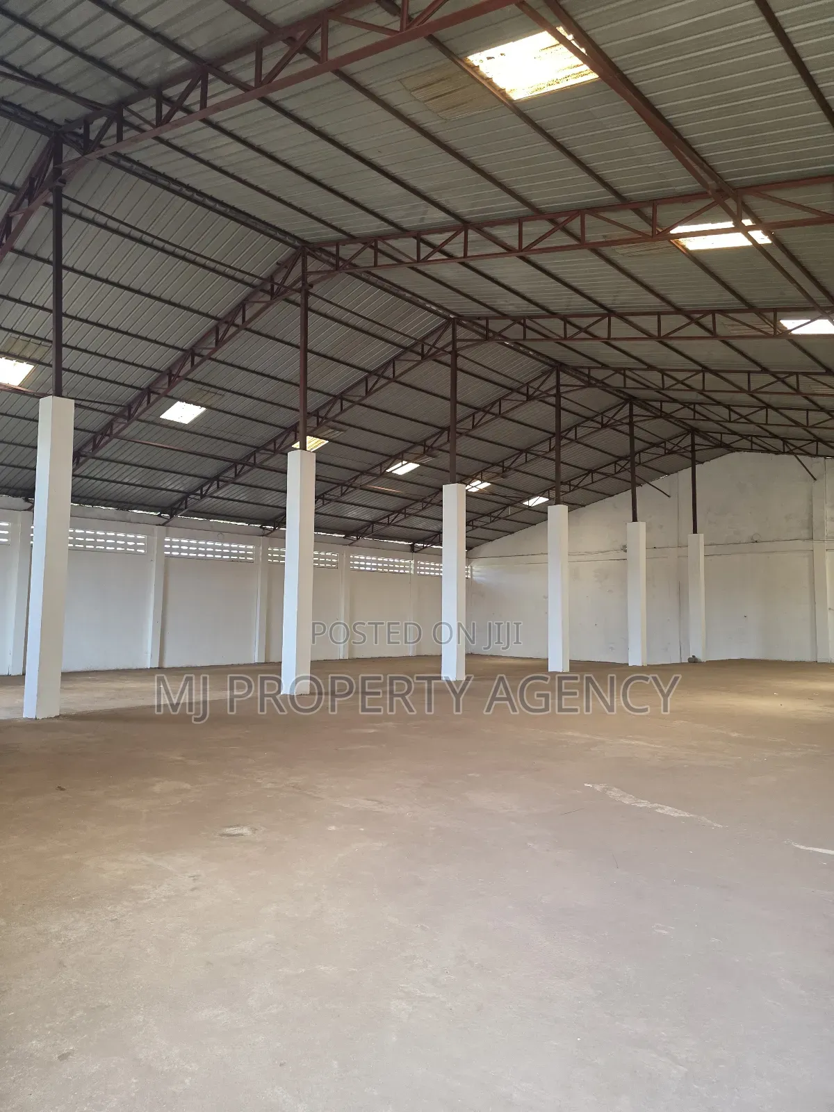 2,400 SQM Warehouse With Offices at Kumasi