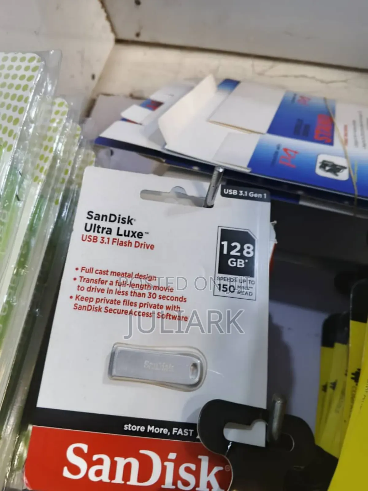 128gb Sandisk Pendrive