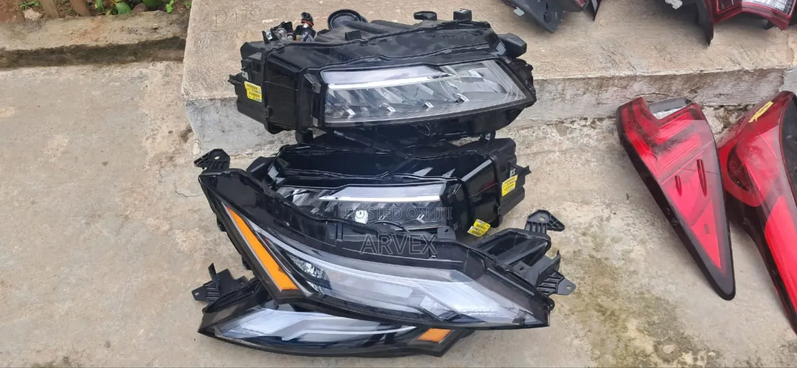 2014 Nissan Rogue Headlight