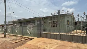 9bdrm House in Cullands Ghana, Obuasi Municipal for sale