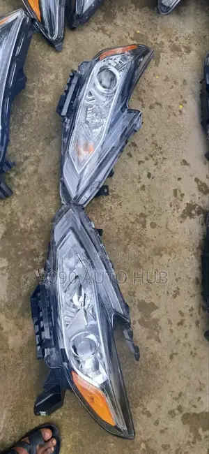 2018 Nissan Altima Headlight