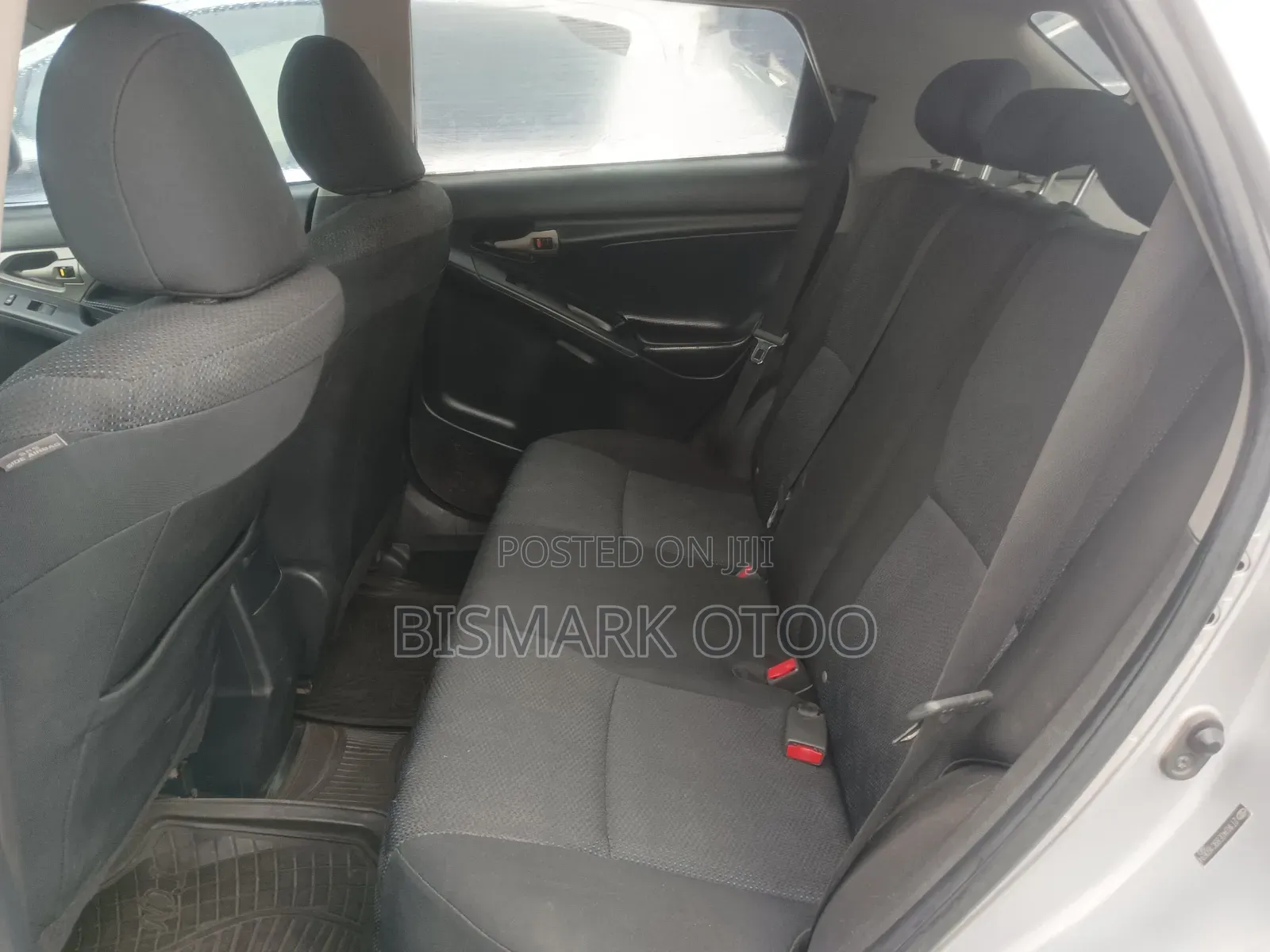 Toyota Matrix 2010 Gray