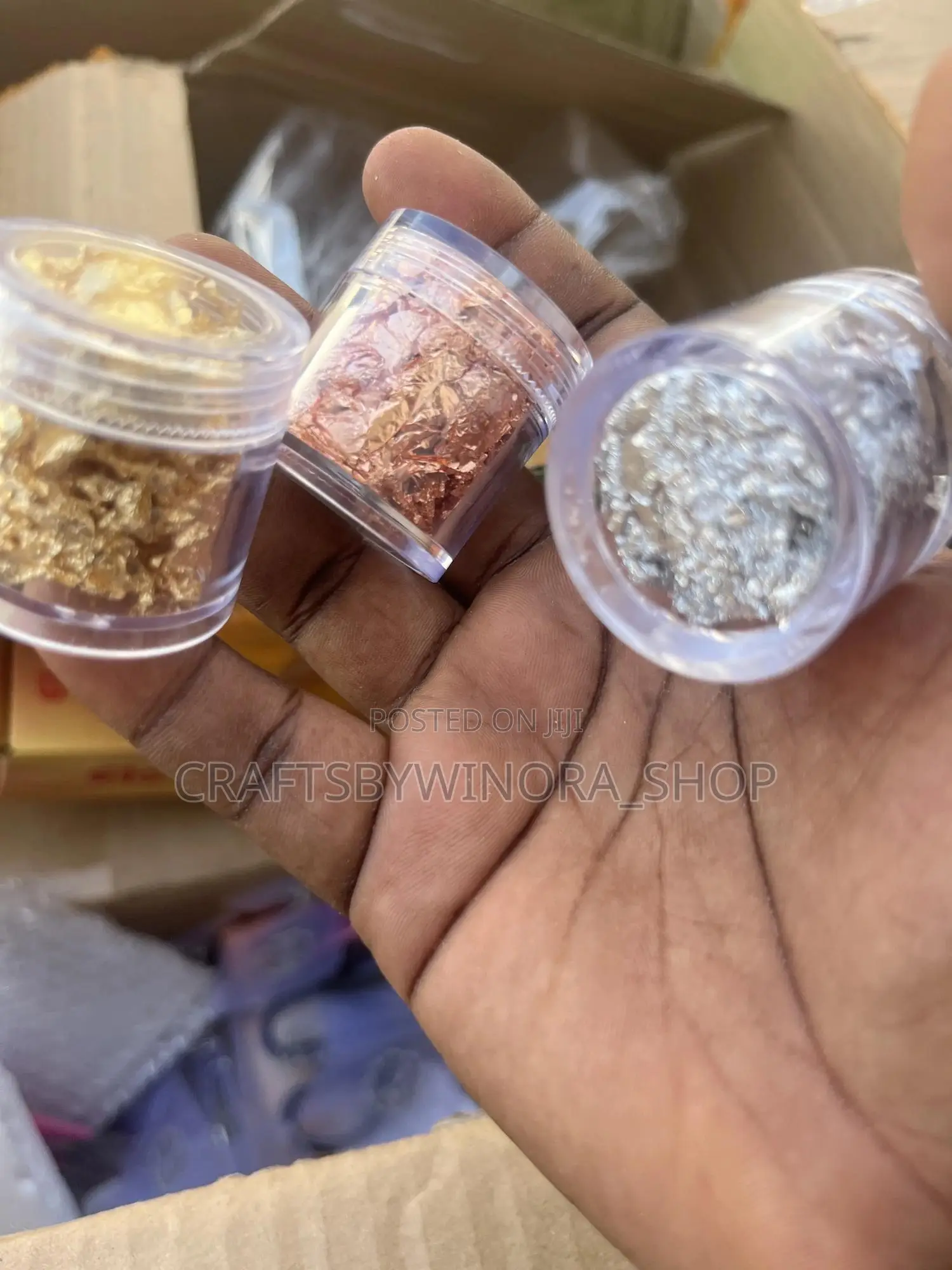 3 G Flakes