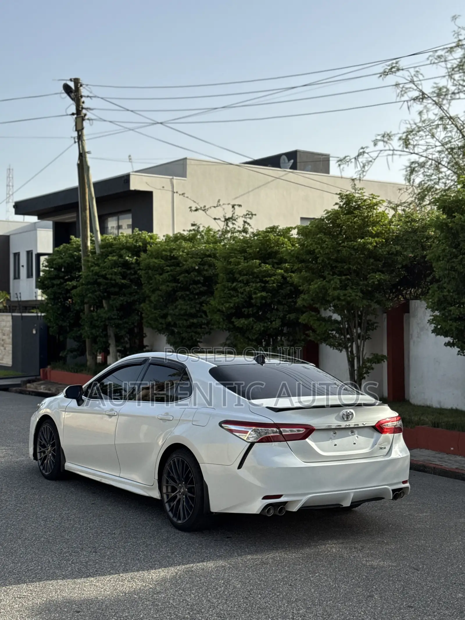 Toyota Camry XSE (2.5L 4cyl 8A) 2019 White