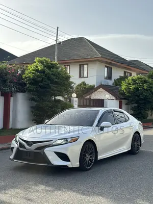 Toyota Camry XSE (2.5L 4cyl 8A) 2019 White