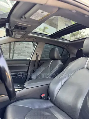 Toyota Camry XSE (2.5L 4cyl 8A) 2019 White