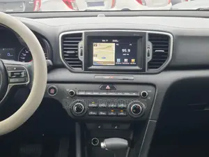 Kia Sportage SX 4dr SUV AWD (2.0L 4cyl Turbo 6A) 2017 Black