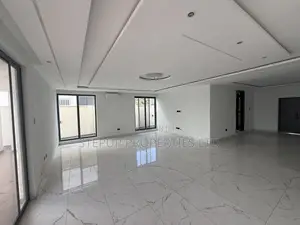 5bdrm House in East Legon, A&C Mall Area for sale
