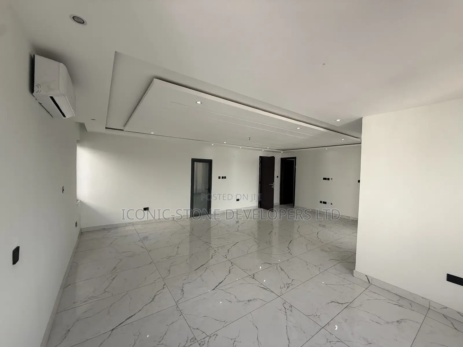 5bdrm House in East Legon, A&C Mall Area for sale