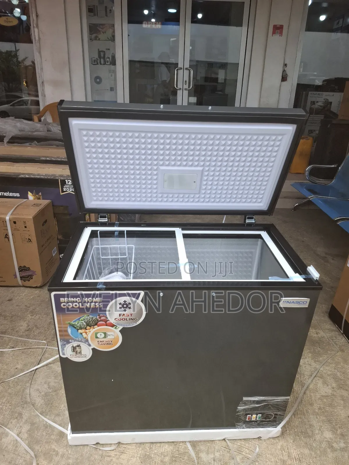 Neat Nasco Chest Freezer 200litres With Key and Lock Available