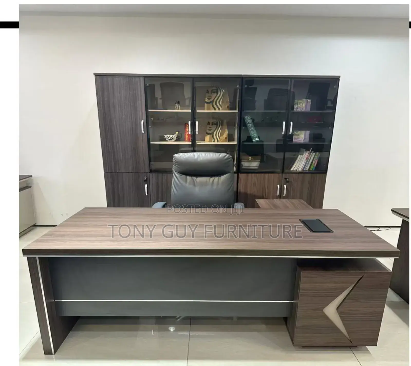 1.8m Desk for Manager