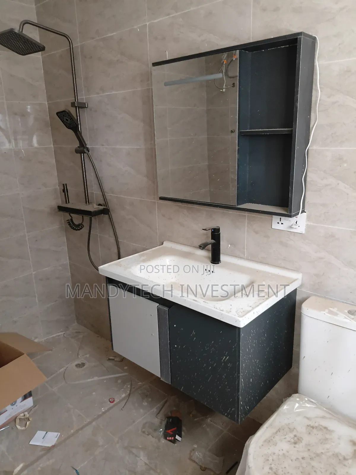 3bdrm House in Lake Side Estate for sale