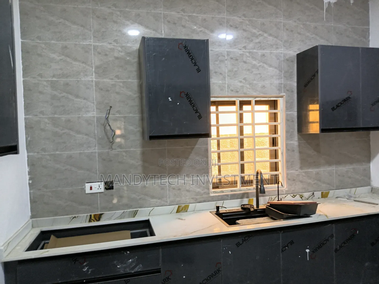 3bdrm House in Lake Side Estate for sale